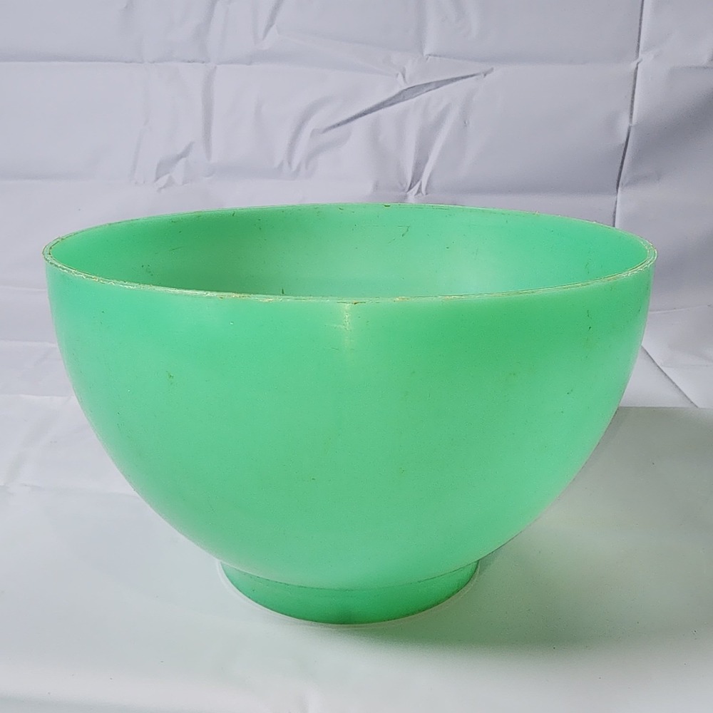 Jadeite Green Lettuce Crisper Keeper Raised Middle No Lid  Vintage Bowl